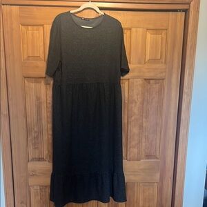 Zara Black Midi Dress Crew Neck Short Sleeve